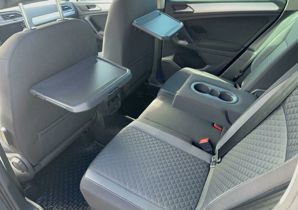 Volkswagen Tiguan cena 85900 przebieg: 121345, rok produkcji 2018 z Zaklików małe 232